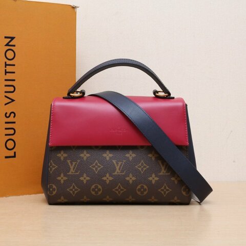 LOUIS VUITTON 紅色PVC2018ClunyBB28寬肩帶肩背包