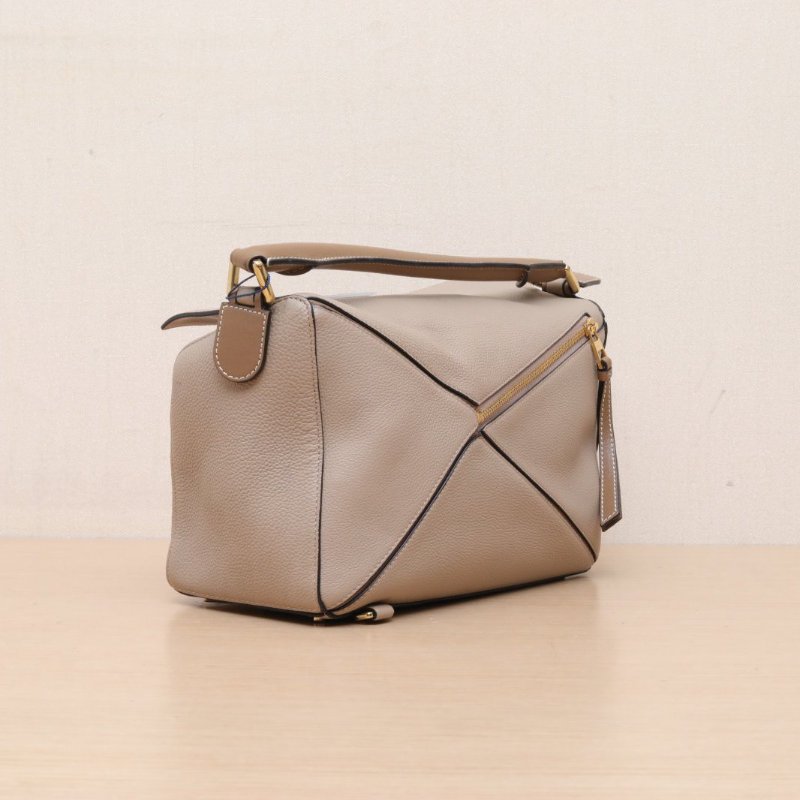 LOEWE Puzzle29幾何包中號灰色牛皮肩背包-5