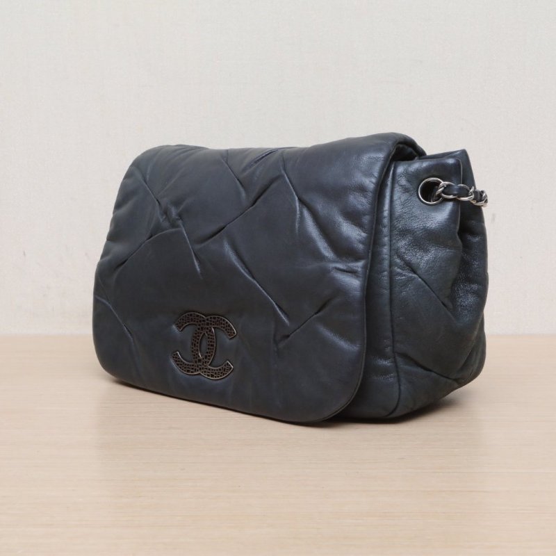 CHANEL 墨綠色科技布14開銀扣CF單蓋季節款南瓜包鏈條包30肩背包-3