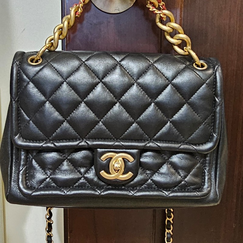 Chanel 28開豆腐包金扣鞣質牛皮粗鏈條斜背/手提包-5