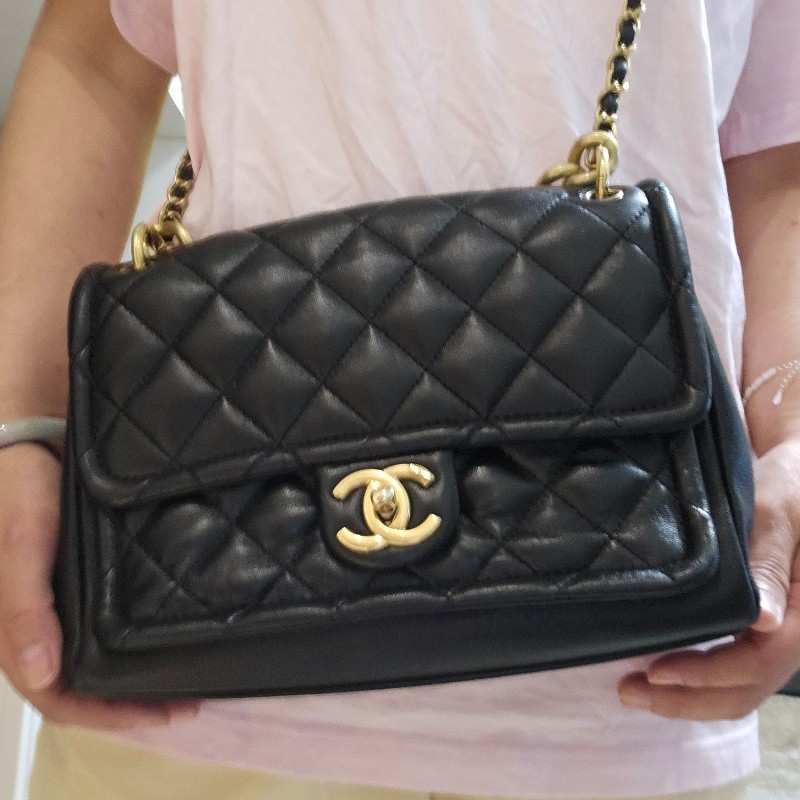 Chanel 28開豆腐包金扣鞣質牛皮粗鏈條斜背/手提包-17