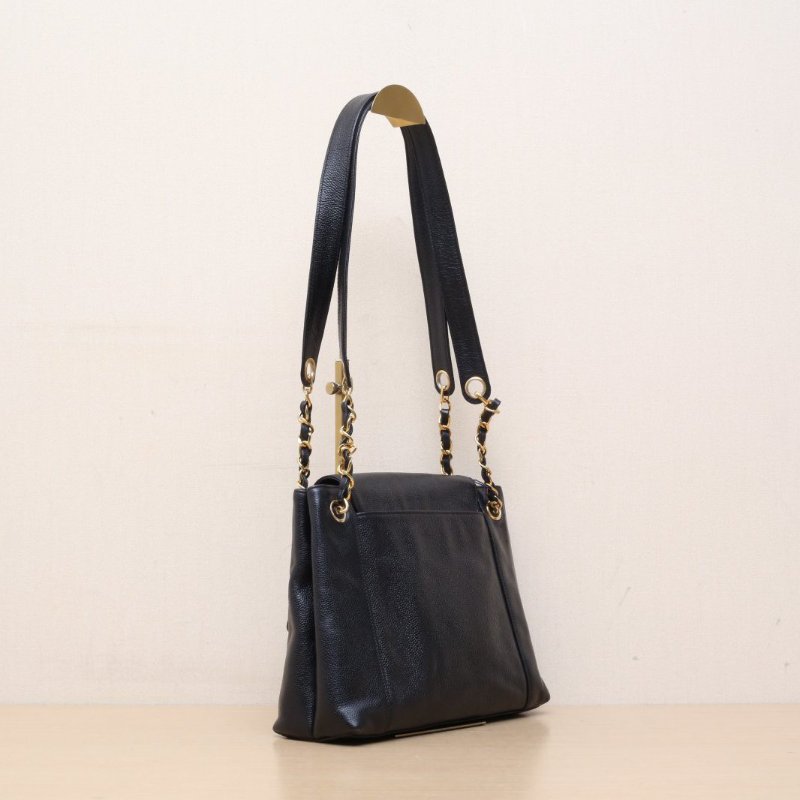 CHANEL 中古書包扣奶粉包黑色荔枝牛皮4開金扣肩背包-4