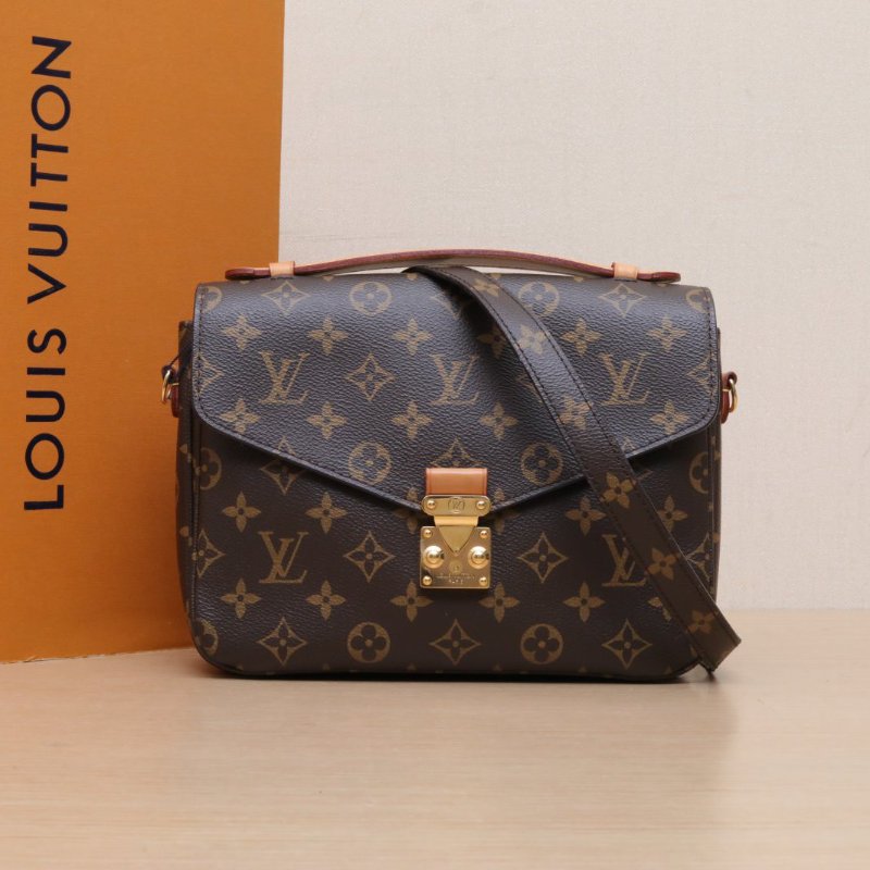 LOUIS VUITTON MetisPochette郵差包老花PVC金扣2018肩背包-0