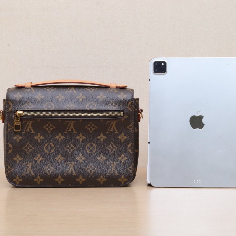 LOUIS VUITTON MetisPochette郵差包老花PVC金扣2018肩背包-5