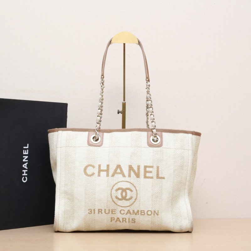 CHANEL 沙灘包購物包中號米駝色草編29開金扣肩背包-0