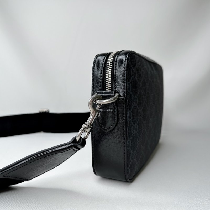 GUCCI Interlocking G斜背包-6