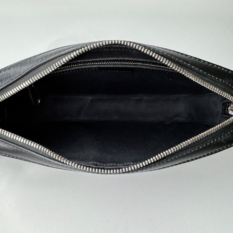 GUCCI Interlocking G斜背包-7