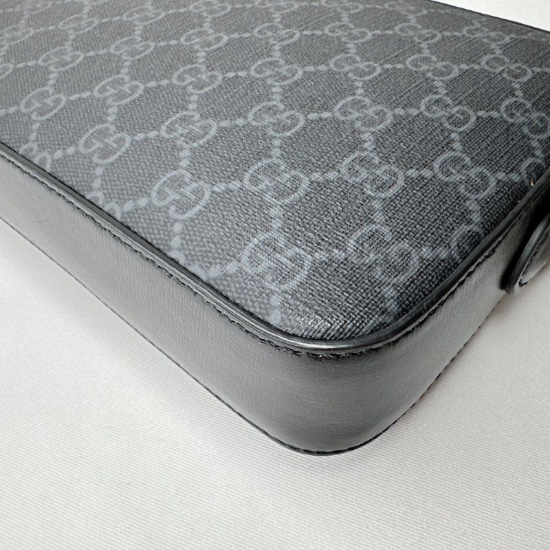 GUCCI Interlocking G斜背包-14