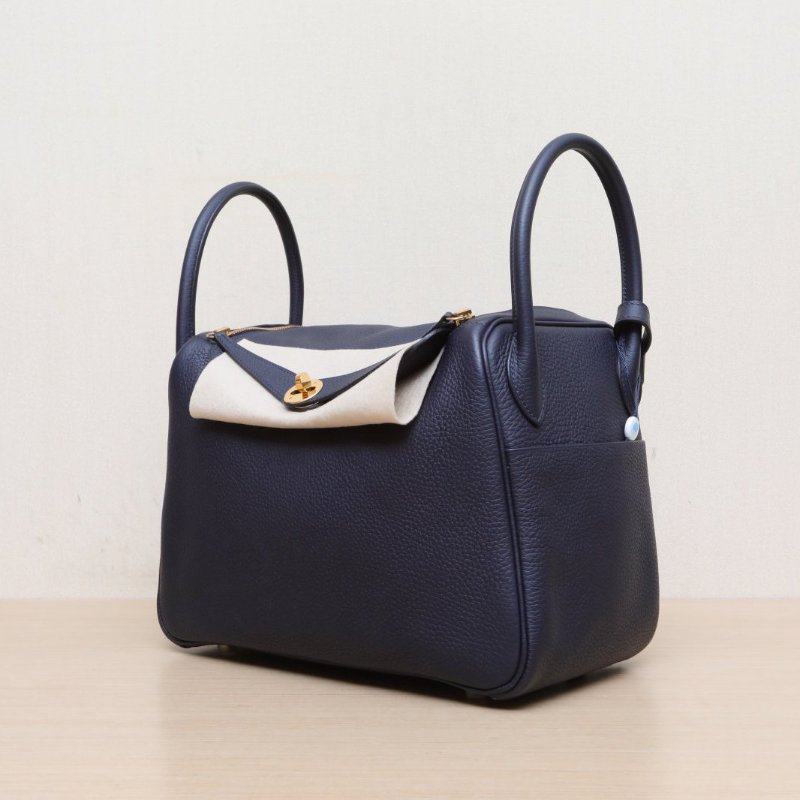 HERMES Lindy302Z午夜藍TC皮A刻金扣肩背包-3