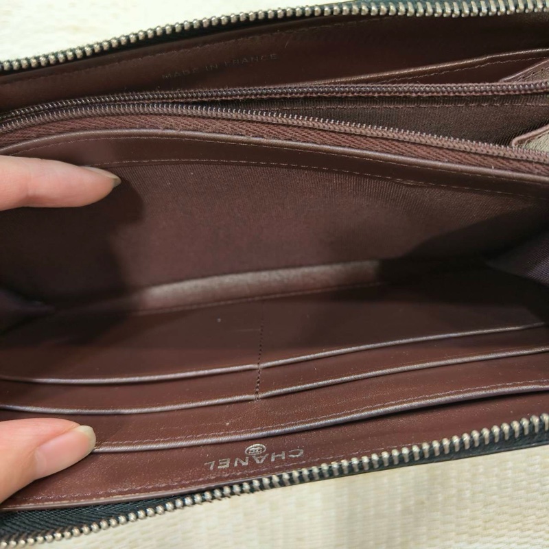 #9新閒置 #荔枝皮 香奈兒黑銀拉鍊長夾荔枝牛皮-5