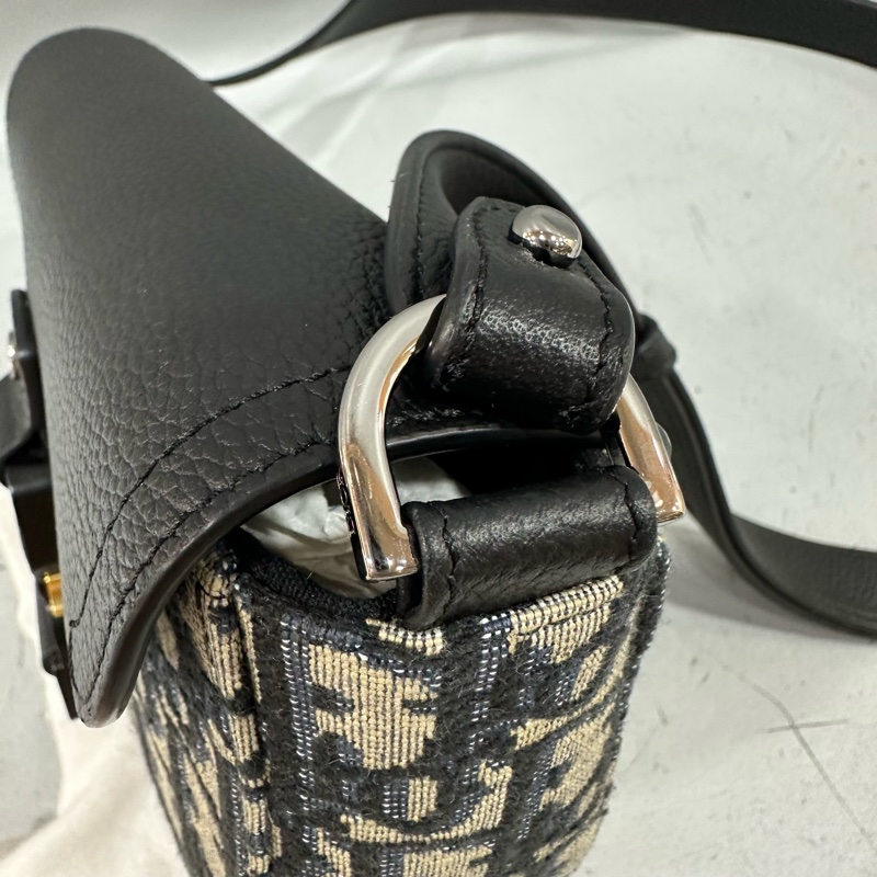 Dior 2ADCA435 老花牛皮黑釦馬鞍斜背包Mini Saddle-9