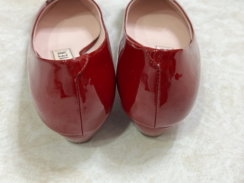 Roger vivier 漆皮方釦紅色低跟鞋-5