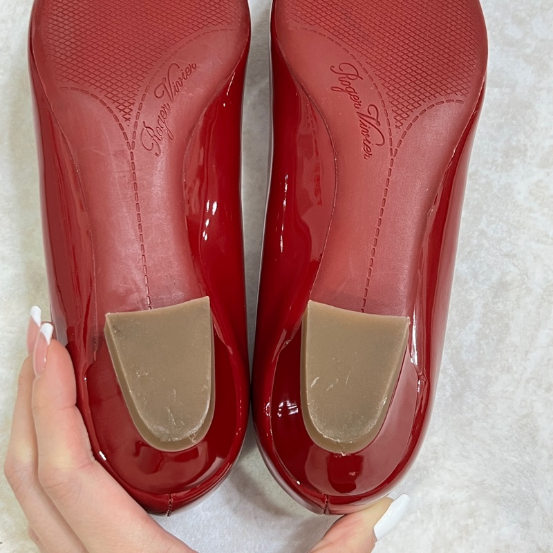 Roger vivier 漆皮方釦紅色低跟鞋-9