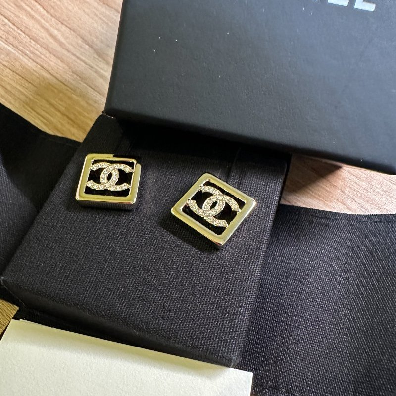 CHANEL 全新 雙C方塊耳環-1
