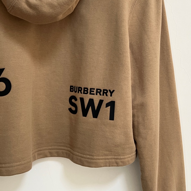 Burberry 短板帽T-8