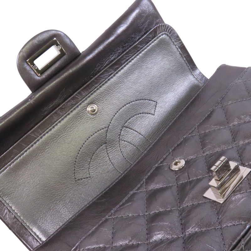CHANEL 牛皮皮革2.55 24cm銀扣鏈帶肩背袋-8