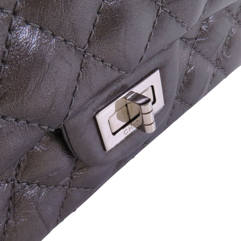CHANEL 牛皮皮革2.55 24cm銀扣鏈帶肩背袋-14