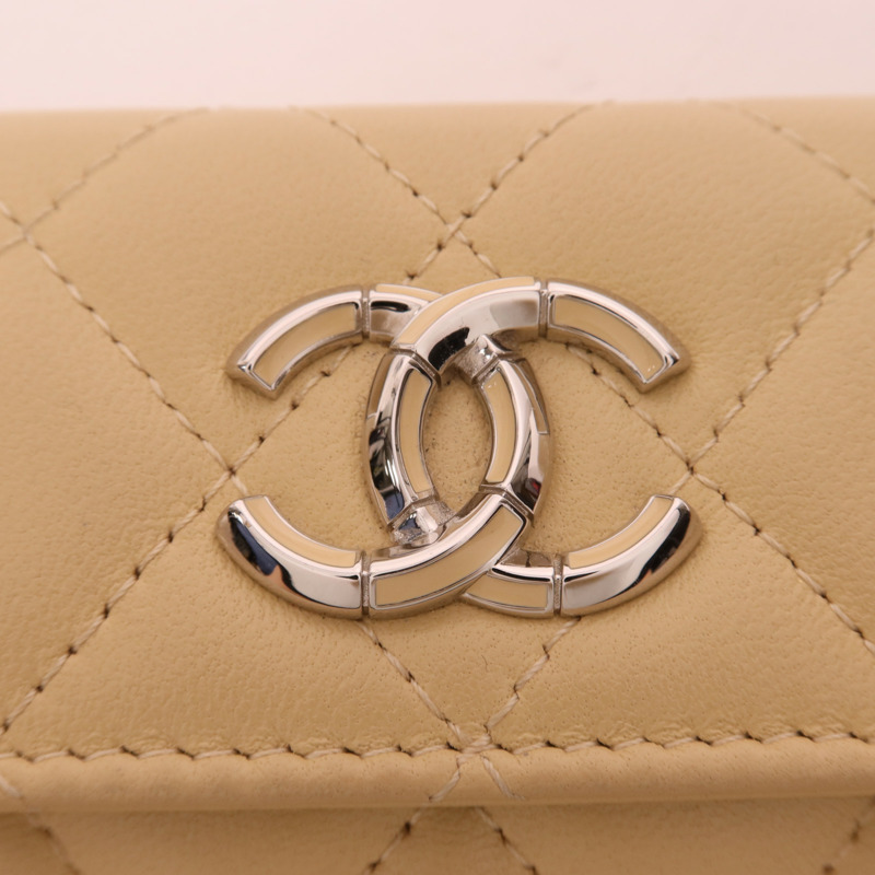 CHANEL 羊皮皮革Card Case銀扣卡片套-8