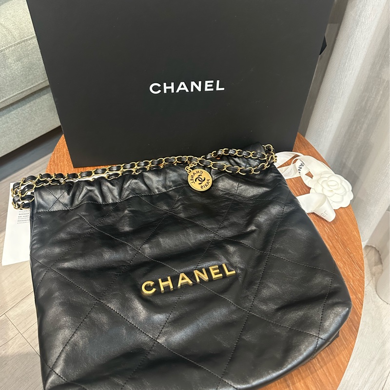 Chanel 香奈兒經典款22bag小號黑金 牛皮99新 全球保固內(到2028)-0