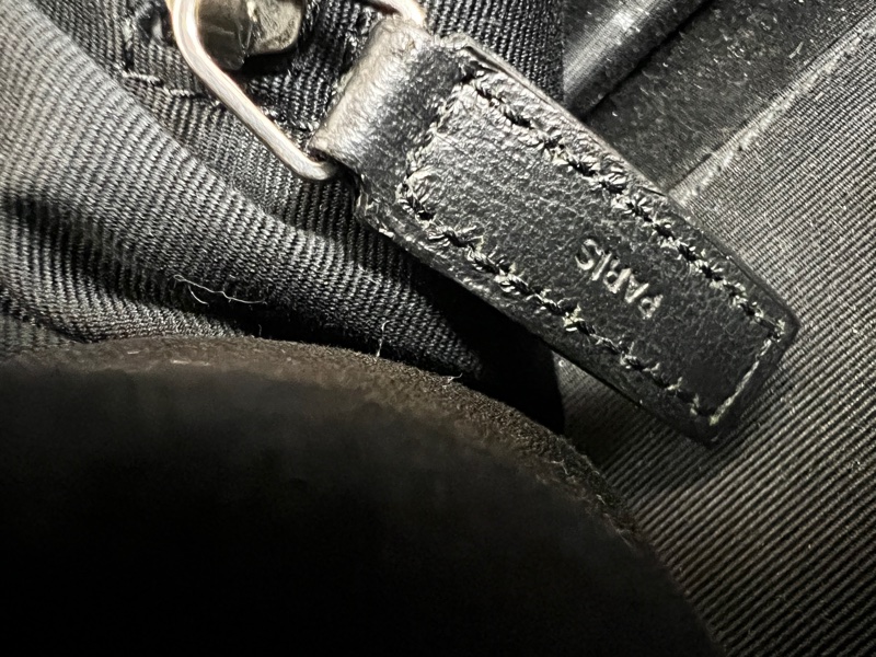 Ysl 黑油蠟牛皮黑字母logo霧銀扣Niki大號肩背包-14