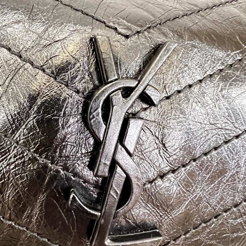 Ysl 黑油蠟牛皮黑字母logo霧銀扣Niki大號肩背包-19