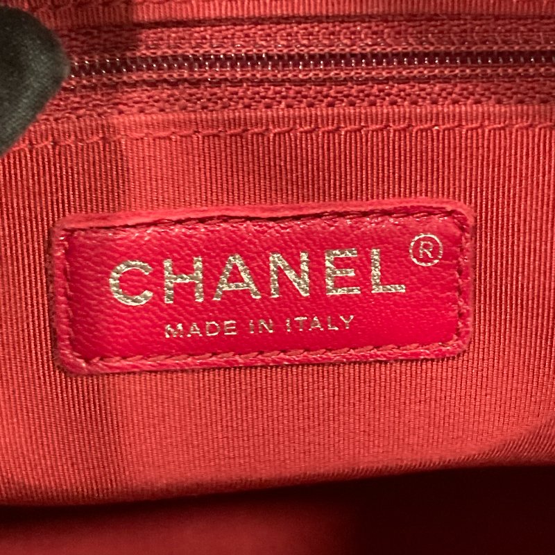 CHANEL 香奈兒 A93824 Gabrielle 28 流浪包 羊皮 肩背包 藍色-8