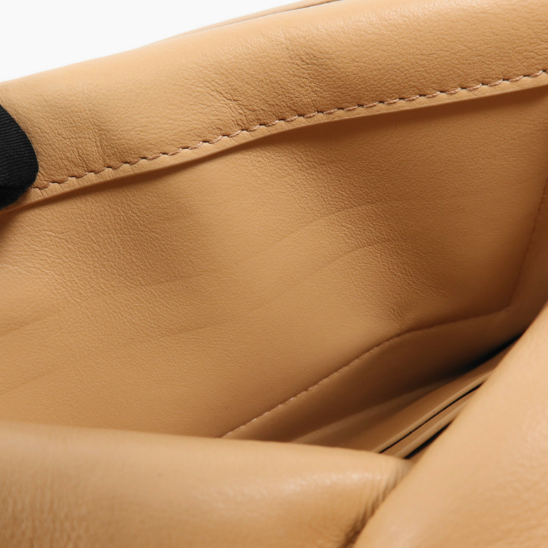 BOTTEGA VENETA 牛皮皮革Wallet金扣錢包-13