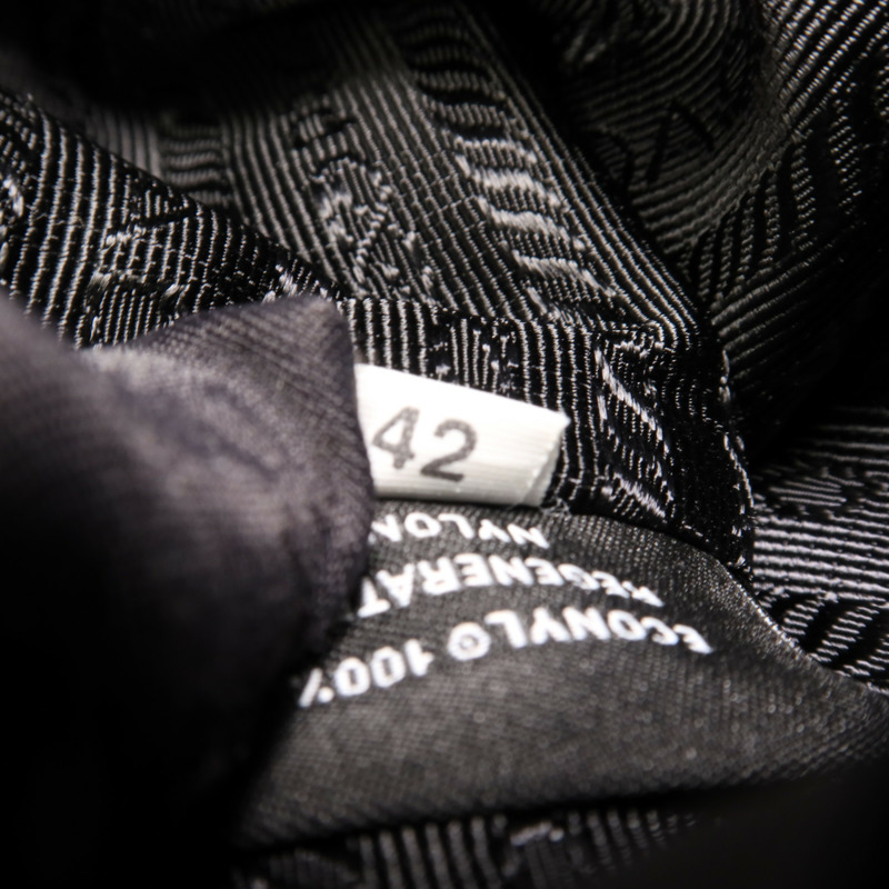 PRADA 尼龍Re-Edition 1978 Re-Nylon銀扣手挽肩背兩用袋-6
