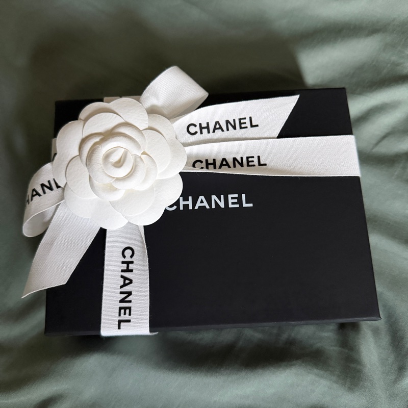 CHANEL BOY牛皮短夾金扣-4