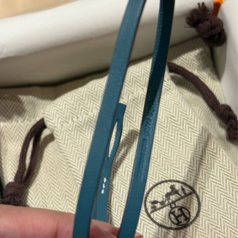 (近全新)Hermes 愛馬仕 shark bolide 鯊魚包 吊飾/掛件/零錢包/耳機包-6