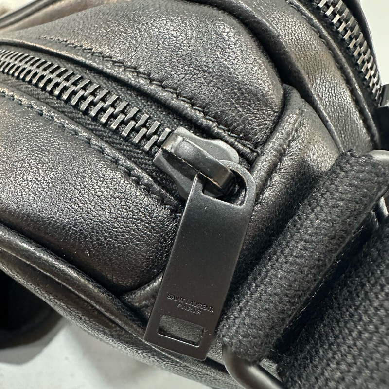YSL 819279 黑羊皮黑釦相機包 Niki-8
