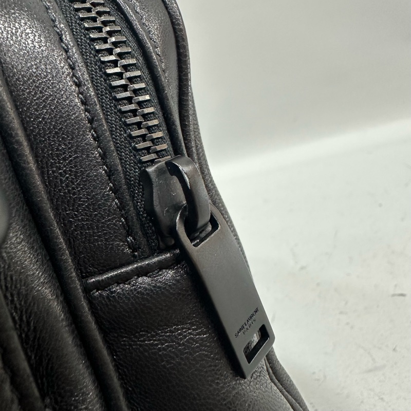 YSL 819279 黑羊皮黑釦相機包 Niki-11