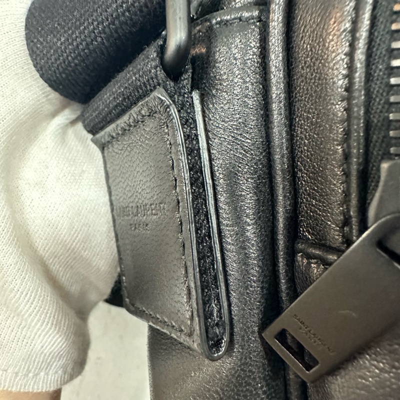 YSL 819279 黑羊皮黑釦相機包 Niki-23
