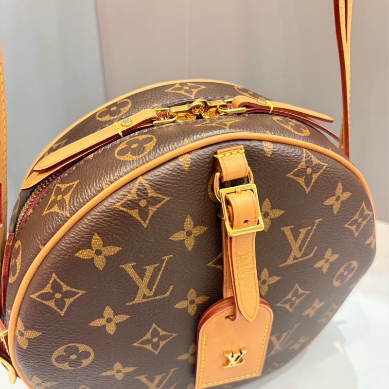 Lv  三用圓餅包/鈴鼓包-1