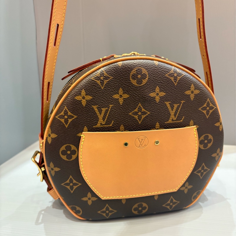 Lv 三用圓餅包/鈴鼓包-6