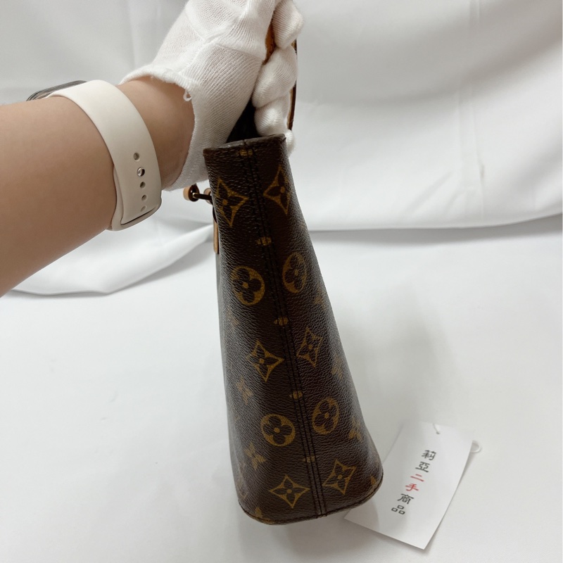 莉亞精品♡LV M51172 薇薇安 九新-4