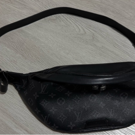 LV M46035 Discovery PM 腰包 官網$68500同款 八成新-16