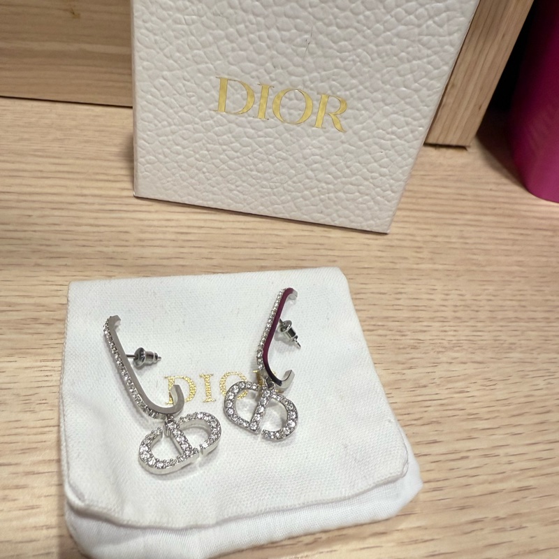 Dior經典水鑽耳環購於拍拍圈-5