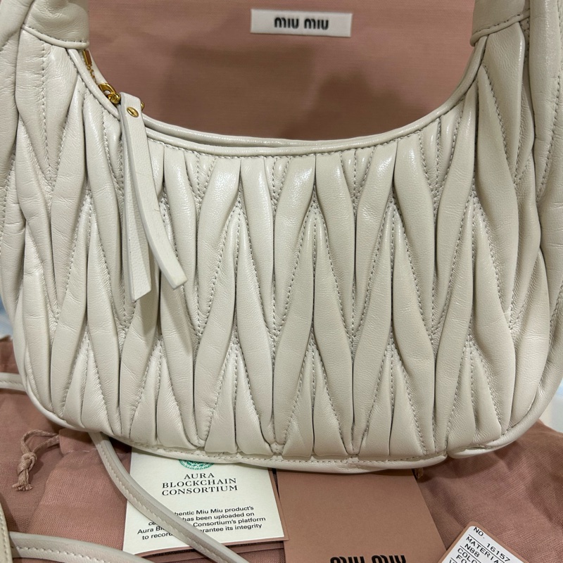 Miu Miu hobo 張員瑛 同款包 小羊皮 小號-13
