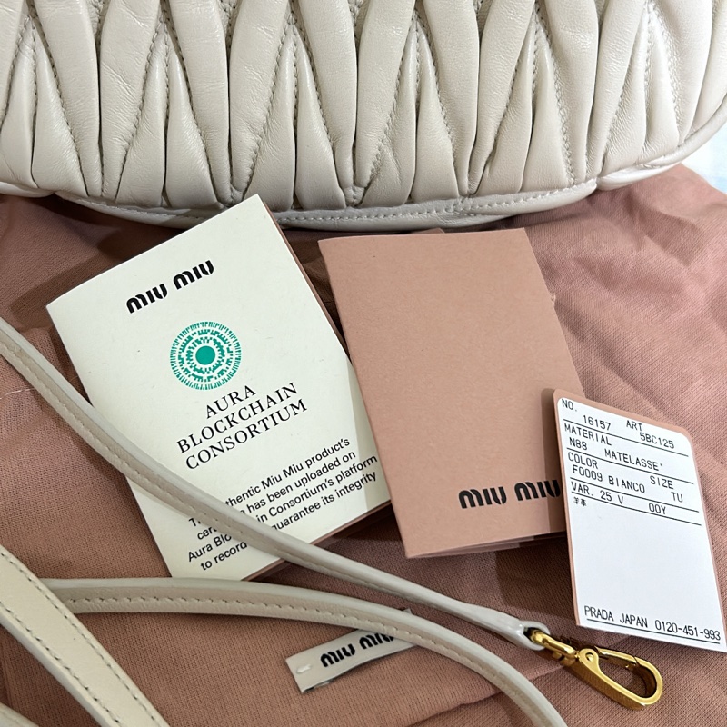 Miu Miu hobo 張員瑛 同款包 小羊皮 小號-16