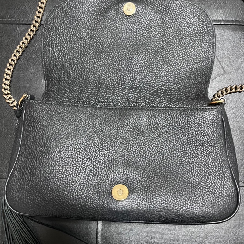 GUCCI 經典SOHO系列雙G流蘇掀蓋斜背包/肩背包-1