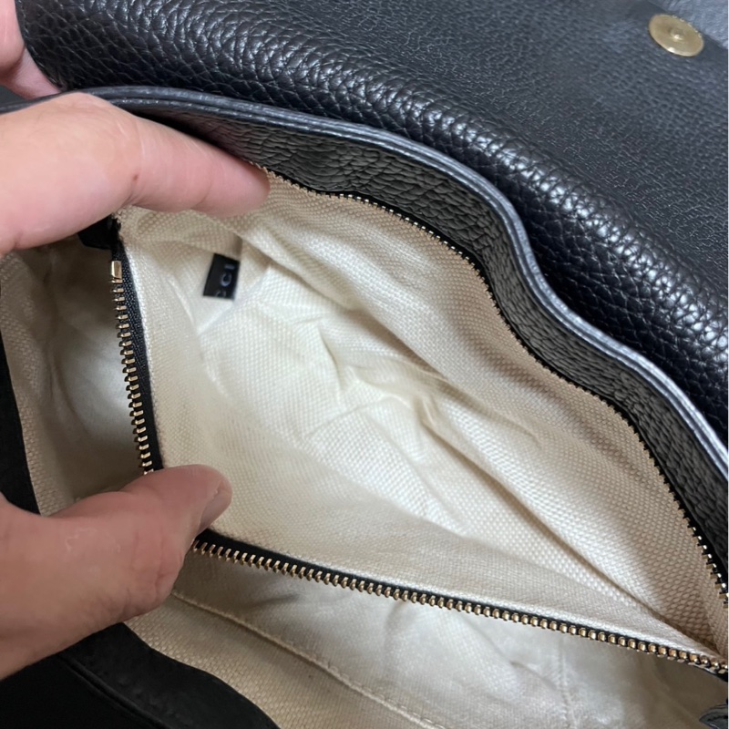 GUCCI 經典SOHO系列雙G流蘇掀蓋斜背包/肩背包-6