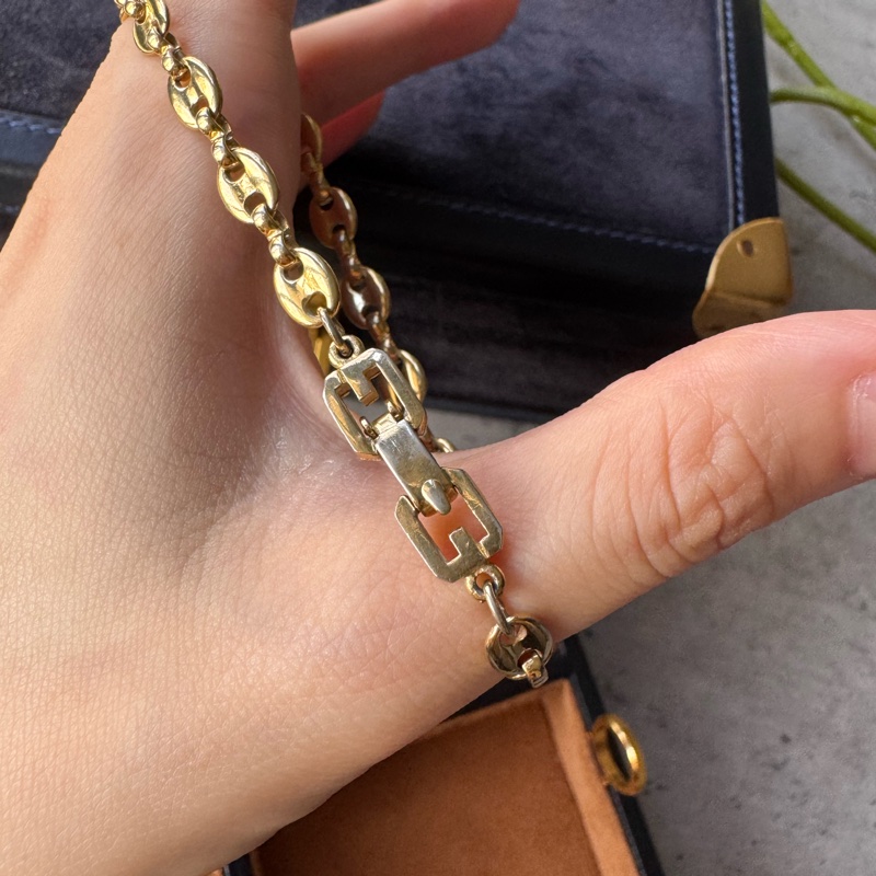 Vintage Givenchy gold plated bracelet 紀梵希鍍金手鏈 19cm-12