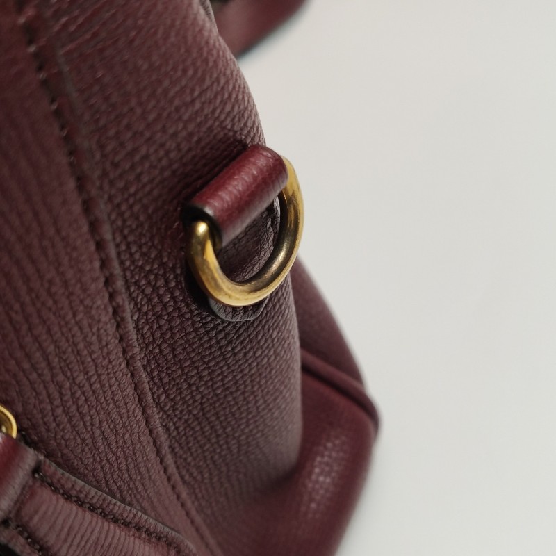 Burberry牛皮純色字母logo拉鍊單肩包-14