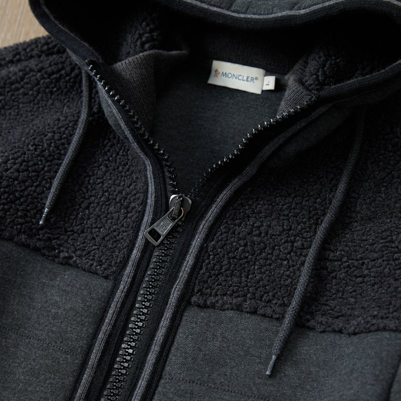 ❤️ MONCLER 內裡加絨連帽外套 特價款-3