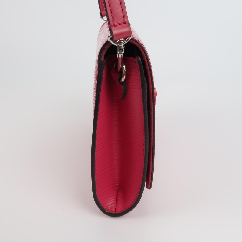 Louis Vuitton (LV) Louise牛皮純色字母logo水波紋woc斜挎包-3