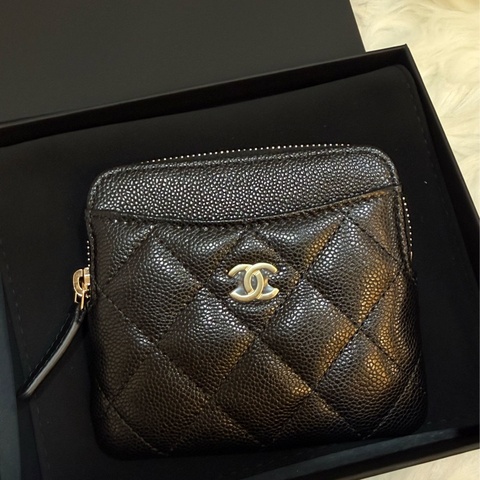 Chanel黑金小牛皮吐司包