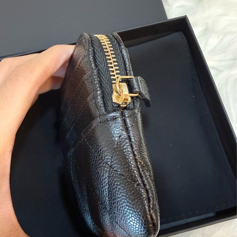 Chanel黑金小牛皮吐司包-2