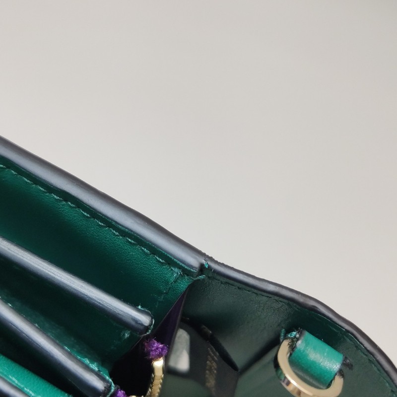 Bvlgari Serpenti Forever蛇頭包牛皮純色蛇頭單肩包-16