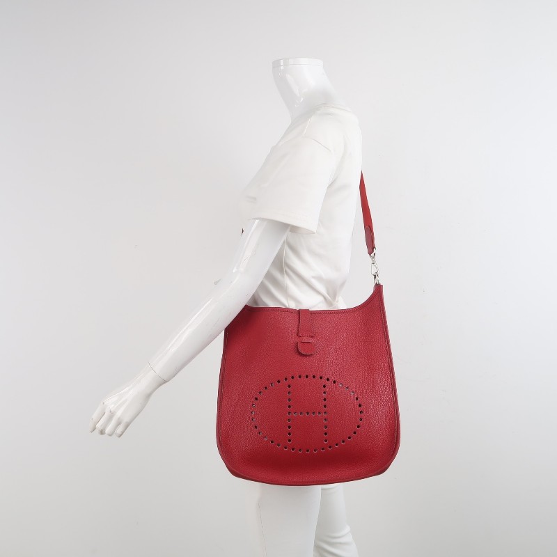 Hermes Evelyne33鏤空斜挎包單肩包
Clemence (TC)牛皮銀扣Q5國旗紅框F刻-1